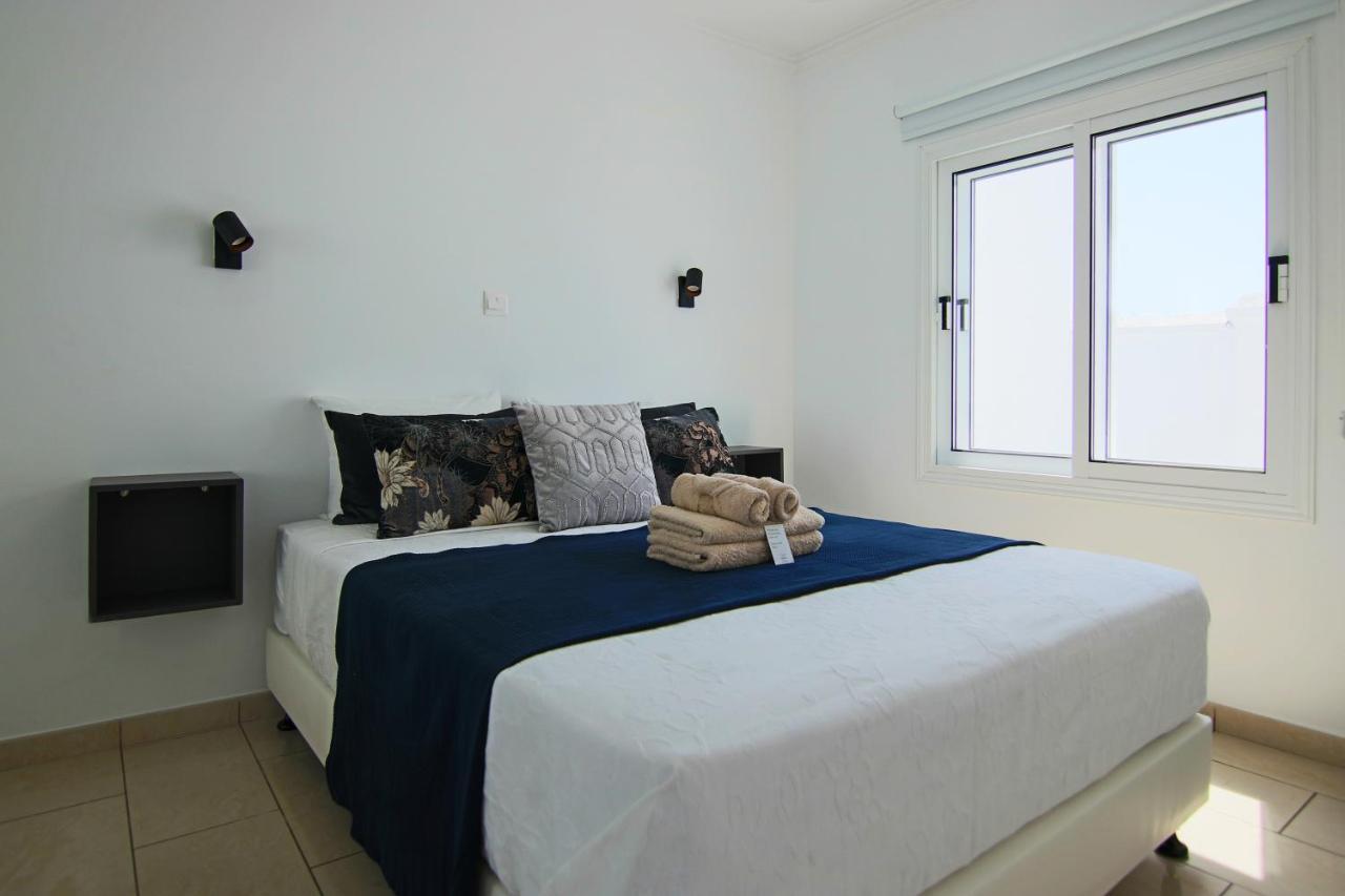 Ferienwohnung Phaedrus Living: Seaside Luxury Flat Lighthouse 62 Paphos Exterior foto