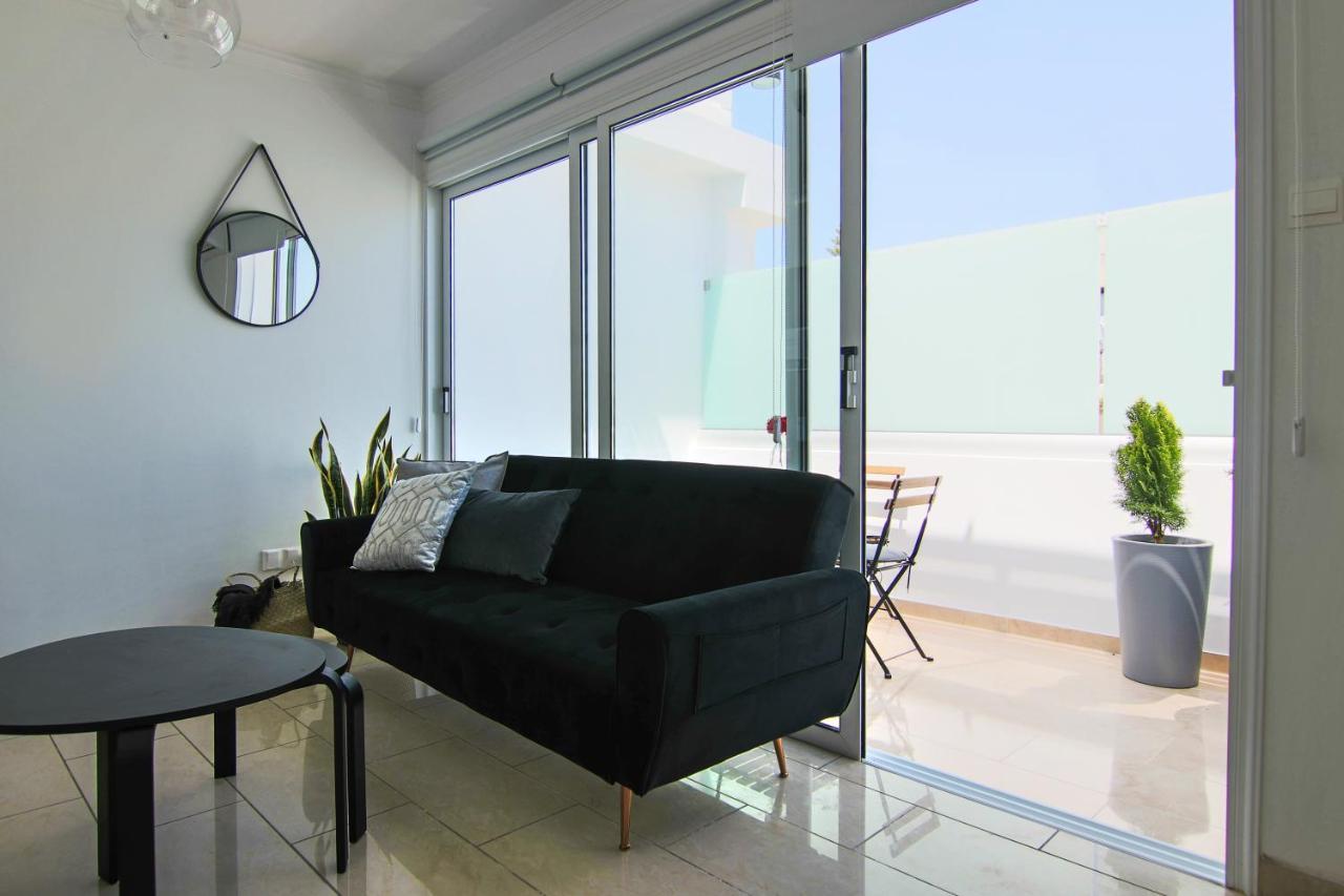 Ferienwohnung Phaedrus Living: Seaside Luxury Flat Lighthouse 62 Paphos Exterior foto